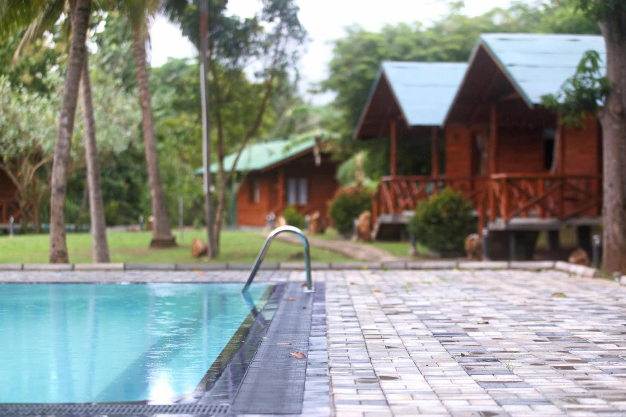 The Mastodon Valley Safari Resort Udawalawe Kültér fotó