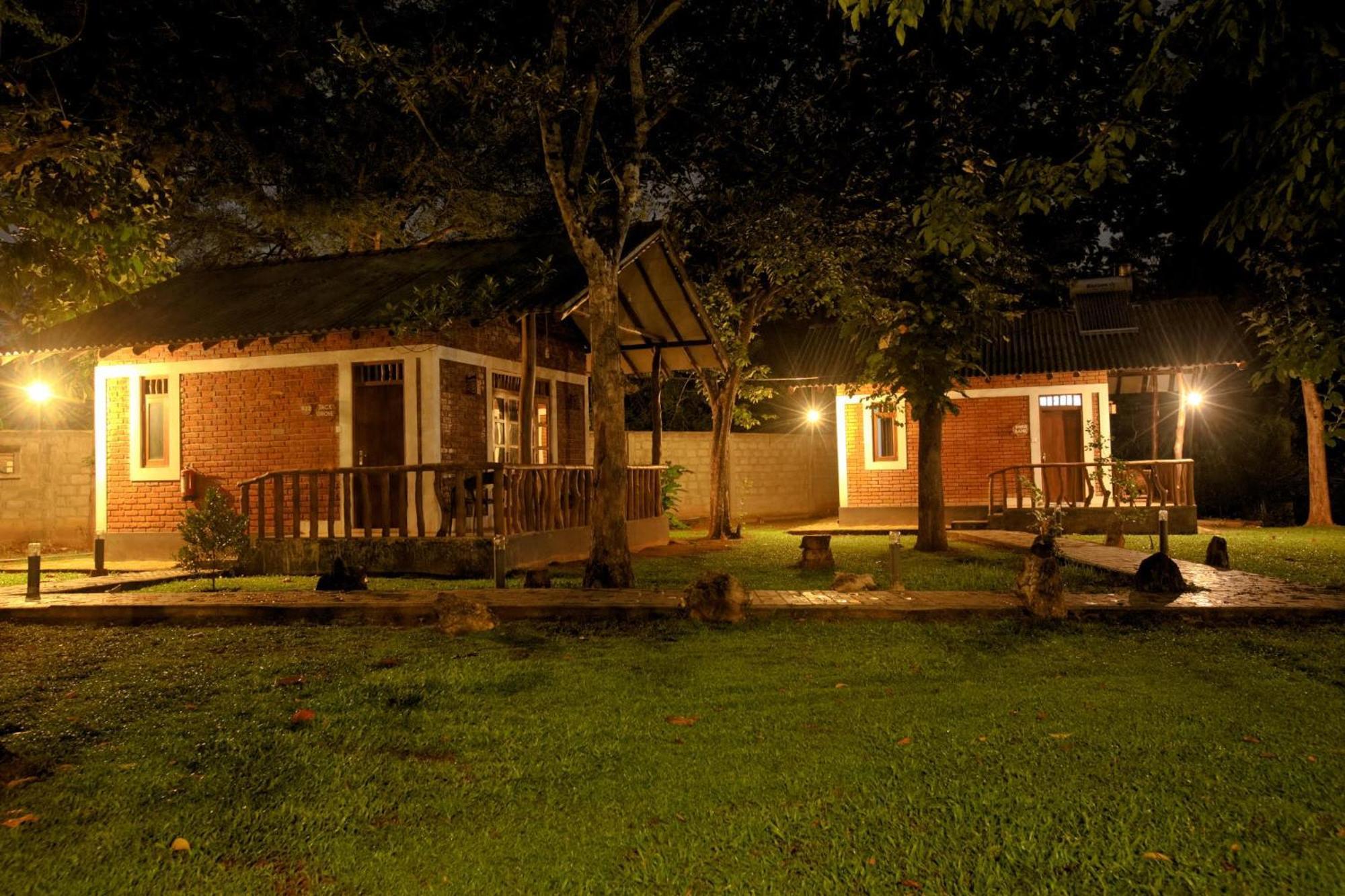 The Mastodon Valley Safari Resort Udawalawe Kültér fotó